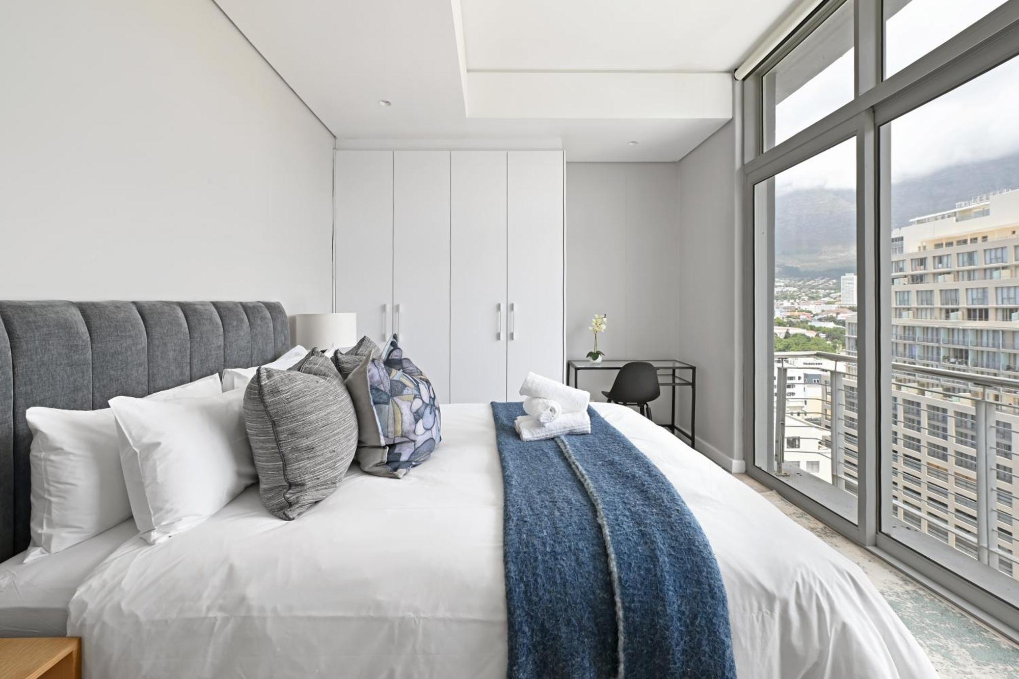Luna 2-bed Escape With Mountain Views * Cape Town