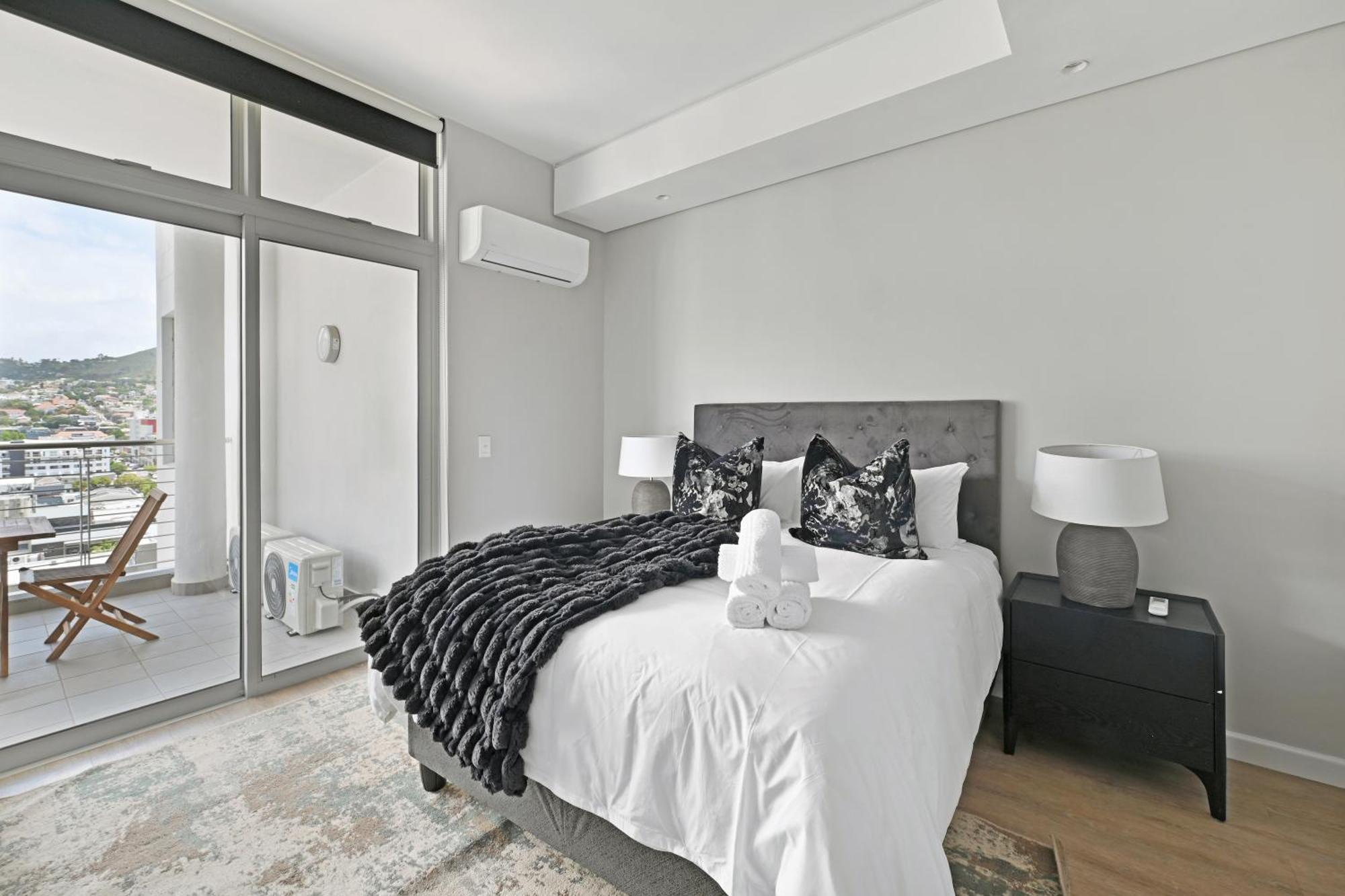 Luna 2-bed Escape With Mountain Views Cape Town